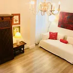 Luminoso Apartamento Plaza de Cuba